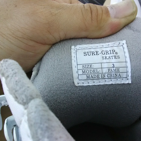 Sure grip skates - Picture 3 of 5